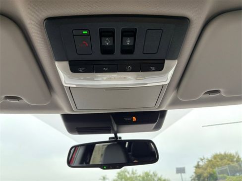 New 2025 Mitsubishi Outlander SEL image 23