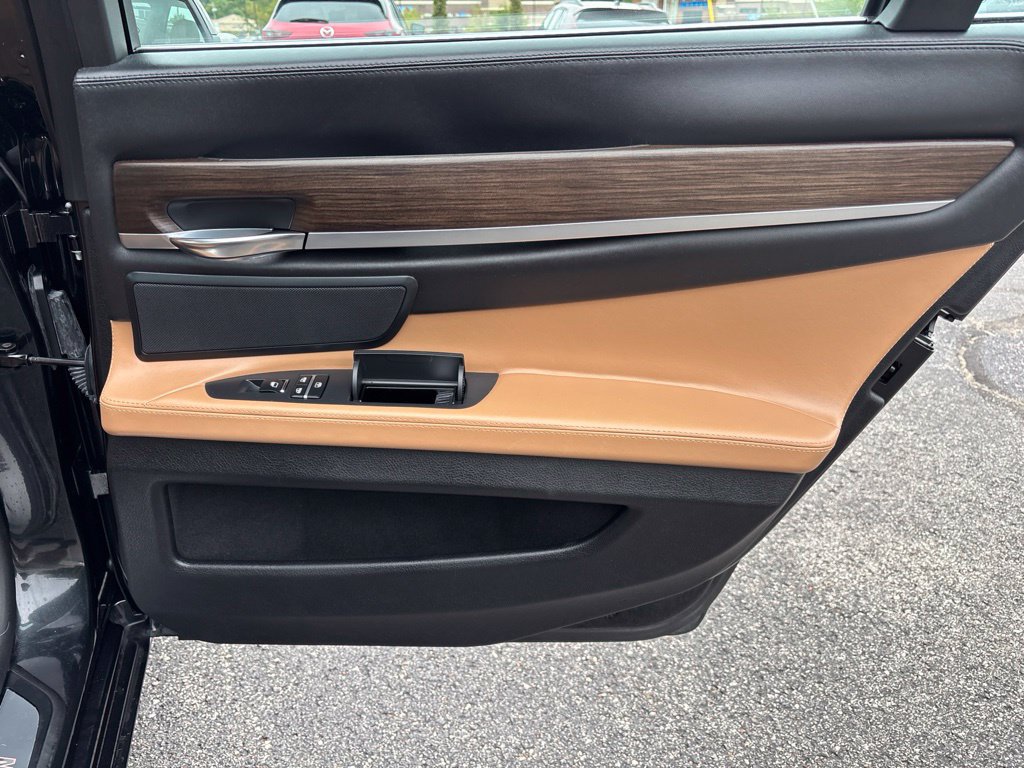 Used 2012 BMW 740i RWD image 30