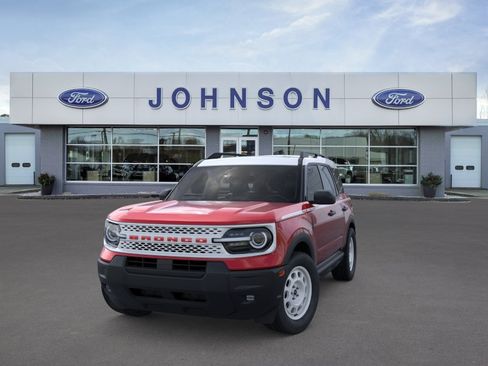 New 2025 Ford Bronco Sport Heritage w/ Convenience Package AWD/4WD image 2