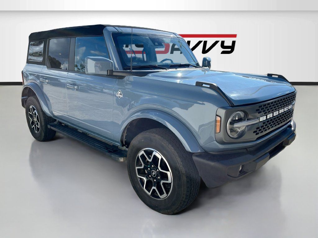 Used 2024 Ford Bronco Outer Banks AWD/4WD image 1