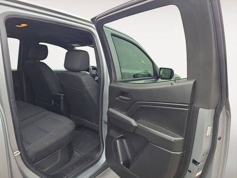 Used 2024 Chevrolet Colorado Trail Boss w/ Technology Package AWD/4WD image 10
