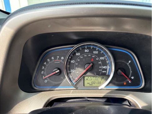 Used 2013 Toyota RAV4 Limited image 31