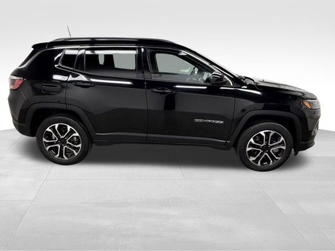 Used 2023 Jeep Compass Limited AWD/4WD image 7