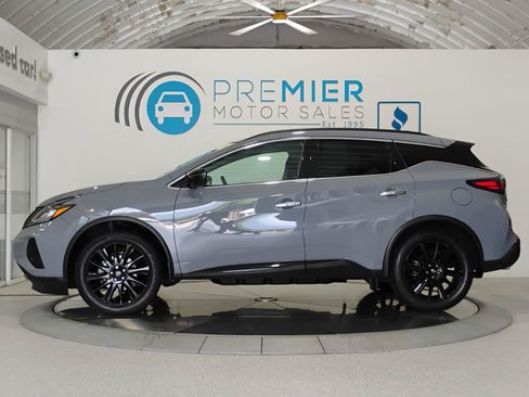 Used 2023 Nissan Murano SV w/ SV Midnight Edition Package FWD image 3