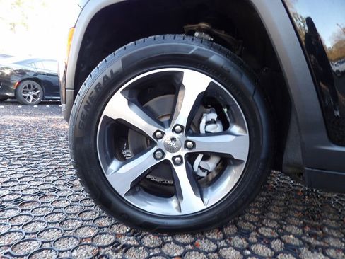 Used 2023 Jeep Grand Cherokee L Limited w/ Trailer Tow Group (B) image 26