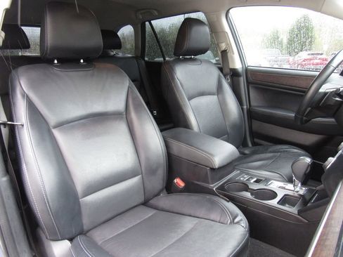 Used 2017 Subaru Outback 2.5i Limited image 20