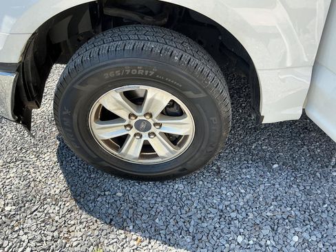 Used 2018 Ford F150 XLT AWD/4WD image 23