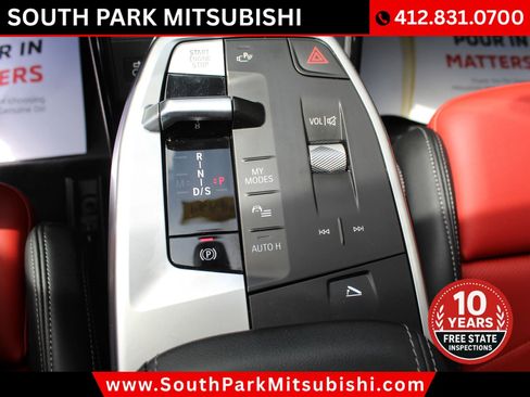 Used 2025 BMW X1 xDrive28i w/ M Sport Package AWD/4WD image 19