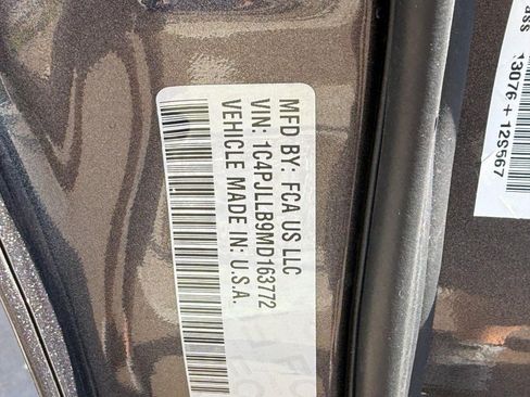 Used 2021 Jeep Cherokee Latitude Plus FWD image 25