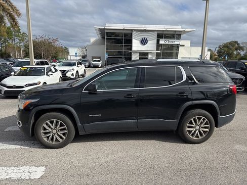 Used 2018 GMC Acadia SLE image 3