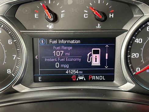 Used 2021 Chevrolet Equinox LT image 18