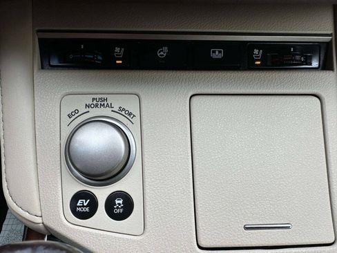 Used 2016 Lexus ES 300h w/ Luxury Package w/Wood Trim FWD image 37