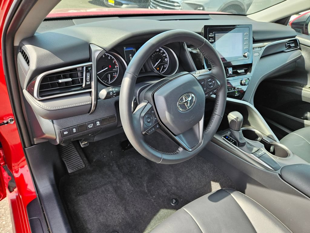 Used 2024 Toyota Camry SE FWD image 18