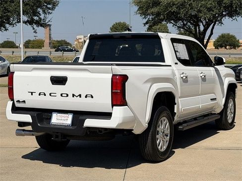 New 2025 Toyota Tacoma 4x4 Double Cab image 4