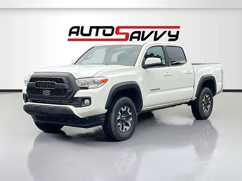 Used 2021 Toyota Tacoma TRD Off-Road w/ Technology Package image 3