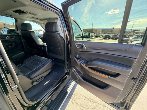 Used 2019 GMC Yukon XL Denali w/ Denali Ultimate Package AWD/4WD image 31