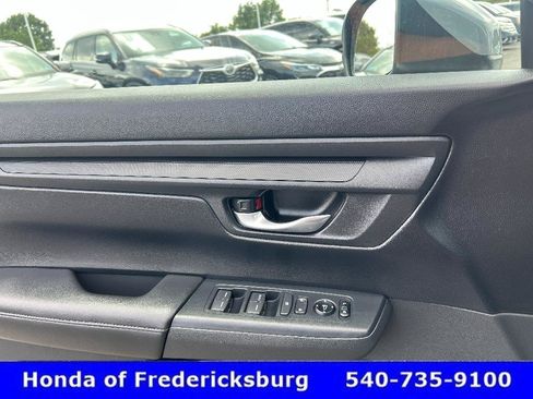 Used 2023 Honda CR-V LX image 26
