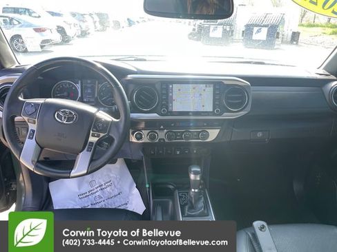 Used 2022 Toyota Tacoma Limited AWD/4WD image 20