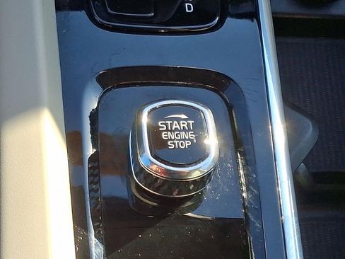 Certified 2023 Volvo XC60 B5 Plus w/ Protection Package Premier image 25