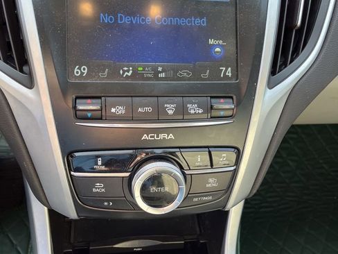 Used 2017 Acura TLX image 13