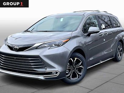 New 2026 Toyota Sienna Platinum