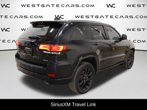 Used 2018 Jeep Grand Cherokee Altitude image 42