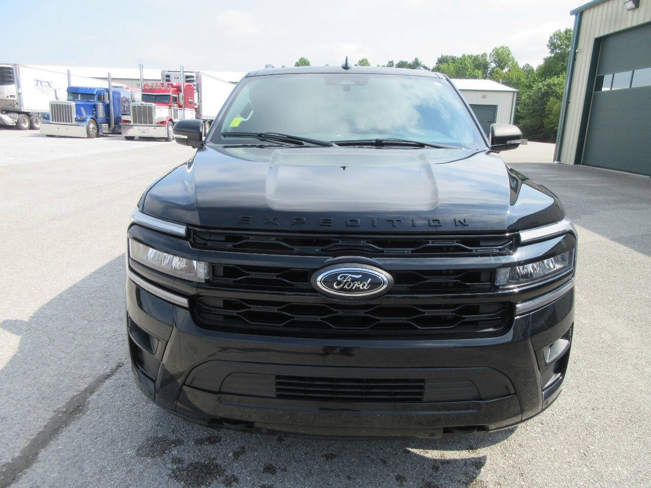 Used 2022 Ford Expedition Max Limited AWD/4WD image 17