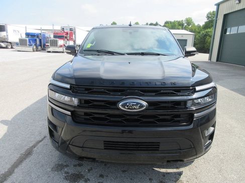 Used 2022 Ford Expedition Max Limited AWD/4WD image 17