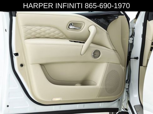 Used 2024 INFINITI QX80 Sensory image 19