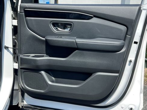 Used 2023 Honda Pilot EX-L image 7