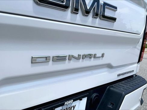 Used 2024 GMC Sierra 2500 Denali Ultimate w/ Max Trailering Package AWD/4WD image 8
