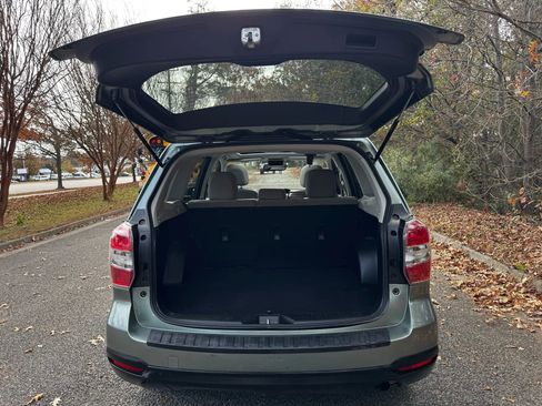 Used 2016 Subaru Forester 2.5i Premium w/ Popular Package #2 image 4