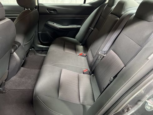 Used 2025 Nissan Altima 2.5 SV FWD image 14