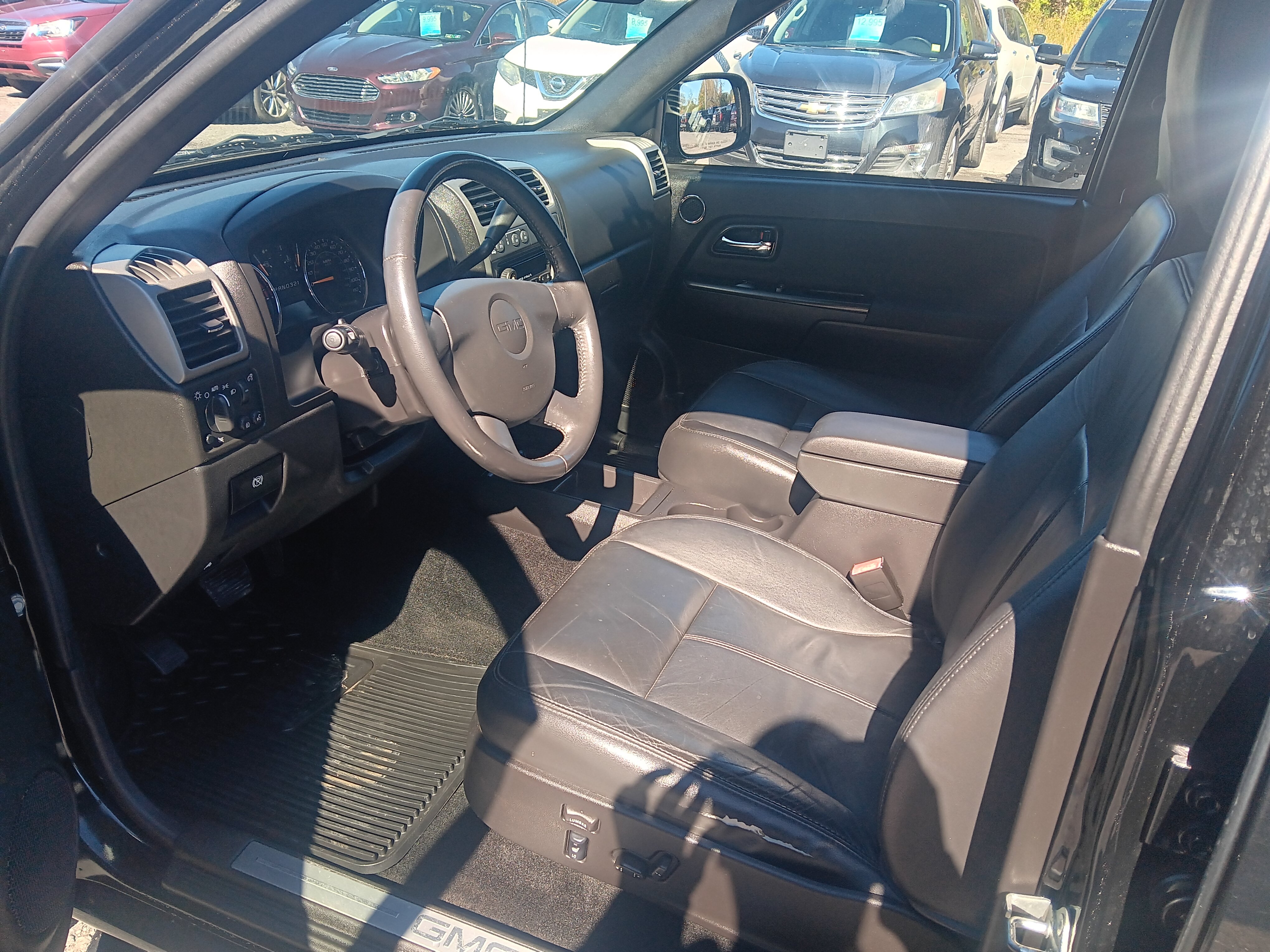 Used 2011 GMC Canyon SLT AWD/4WD image 12