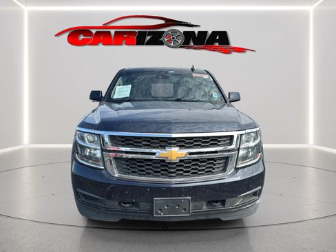 Used 2018 Chevrolet Suburban LT RWD image 13