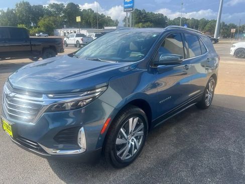 Used 2024 Chevrolet Equinox Premier AWD/4WD image 6