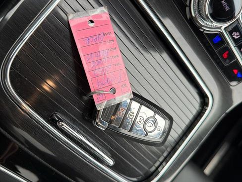 Used 2022 Lincoln Nautilus Reserve image 28