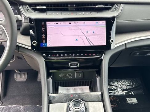 New 2026 Jeep Grand Cherokee L 2WD image 26