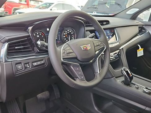New 2026 Cadillac XT5 Premium Luxury w/ Driver Assist Package image 4