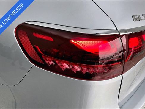 Used 2025 Mercedes-Benz GLS 450 4MATIC image 41