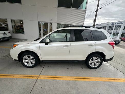 Used 2015 Subaru Forester 2.5i Premium w/ All-Weather Package image 4