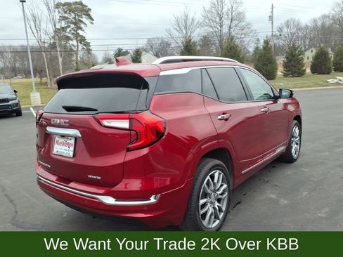 Used 2024 GMC Terrain Denali w/ Denali Premium Package AWD/4WD image 6