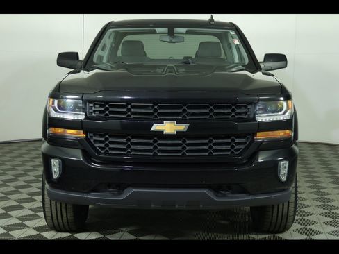 Used 2017 Chevrolet Silverado 1500 LT w/ All Star Edition image 11