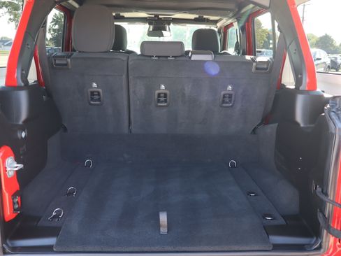 Used 2025 Jeep Wrangler Unlimited Rubicon 4xe w/ Safety Group AWD/4WD image 27