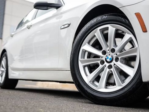 Used 2016 BMW 528i xDrive Sedan AWD/4WD image 17
