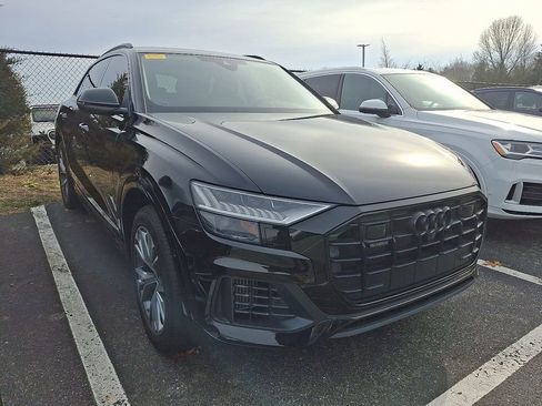 Used 2023 Audi Q8 Premium w/ Convenience Package image 3