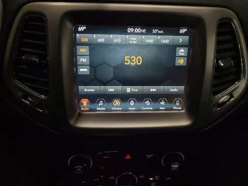 Used 2017 Jeep Compass Latitude w/ Popular Equipment Group image 25