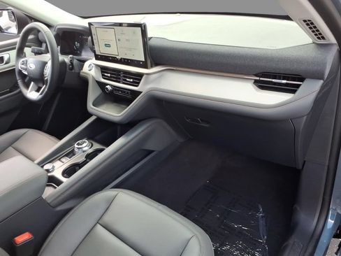 New 2026 Ford Explorer Active w/ Active Comfort Package AWD/4WD image 12