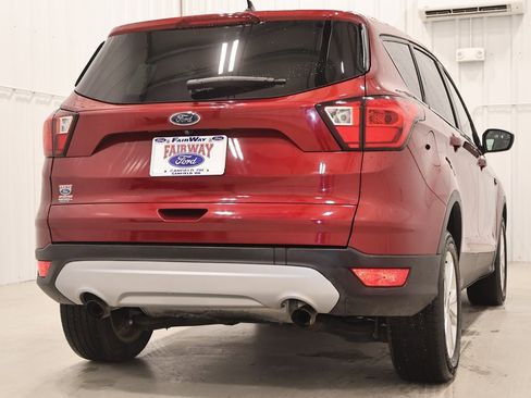 Certified 2019 Ford Escape SE image 10