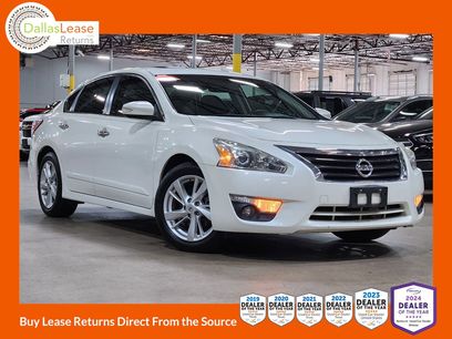 Used 2015 Nissan Altima 2.5 SV w/ Convenience Package